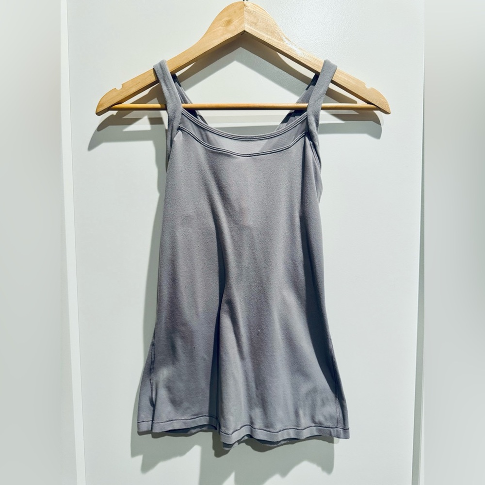 Lululemon Fitted Strappy Workout Tank